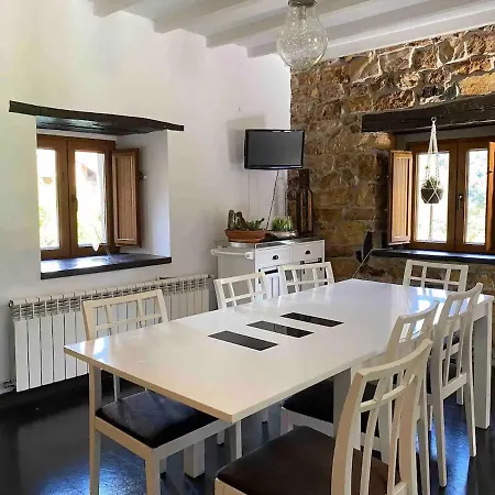 El Portalon De Luena Chalet