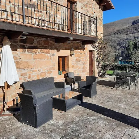 Chalet El Portalon De Luena *