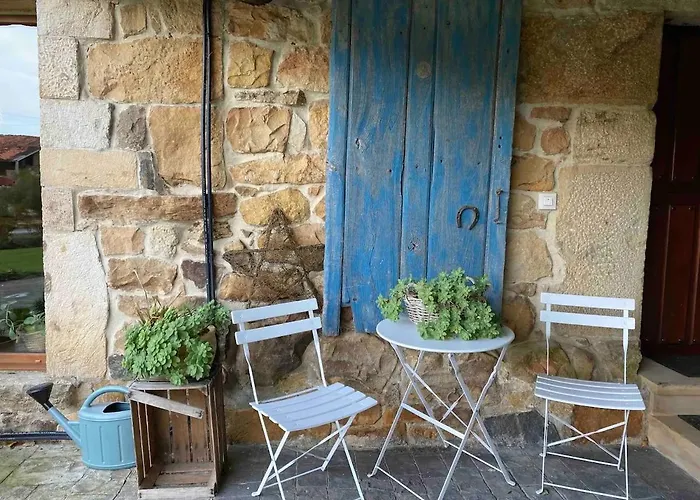 El Portalon De Luena *